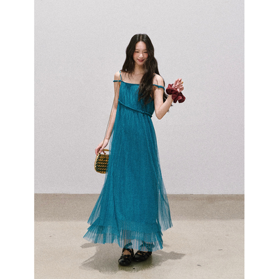 松未韵一麻花编织网纱吊带连衣裙