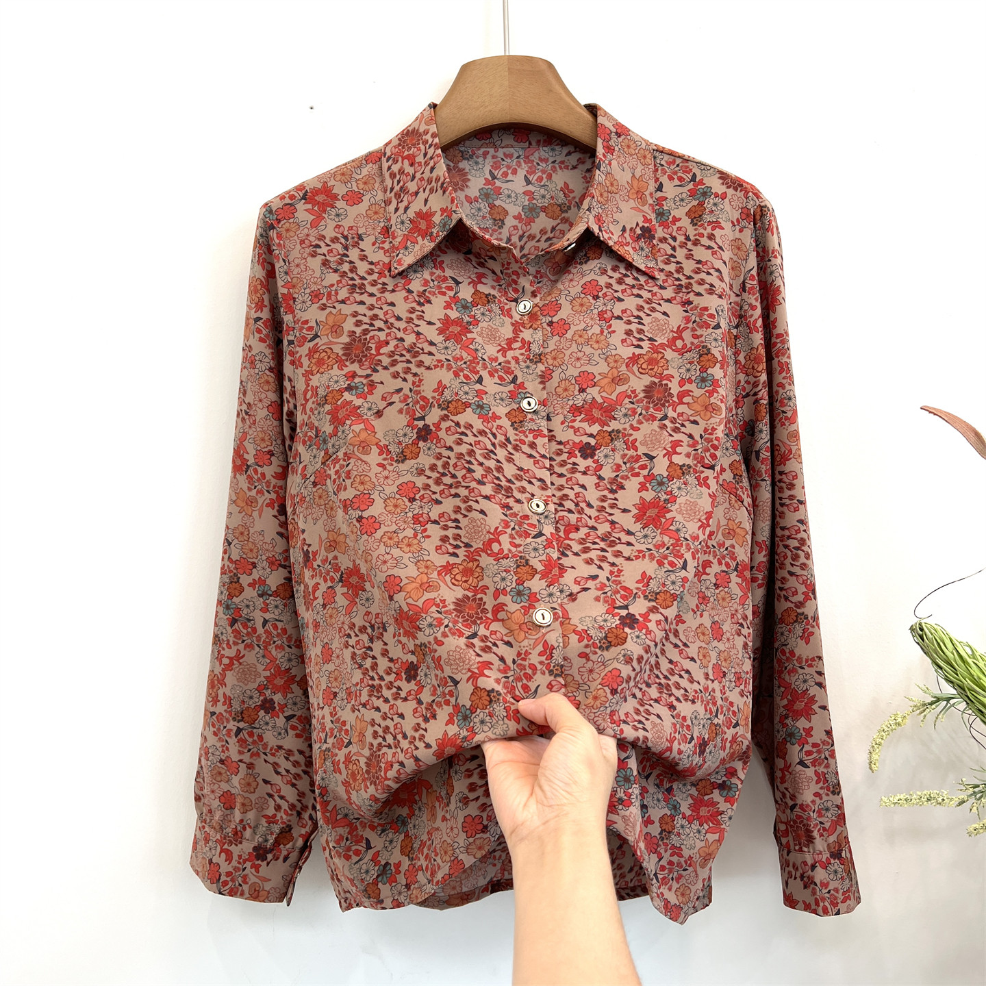 洋气奶奶夏装长袖薄款衬衫上衣服