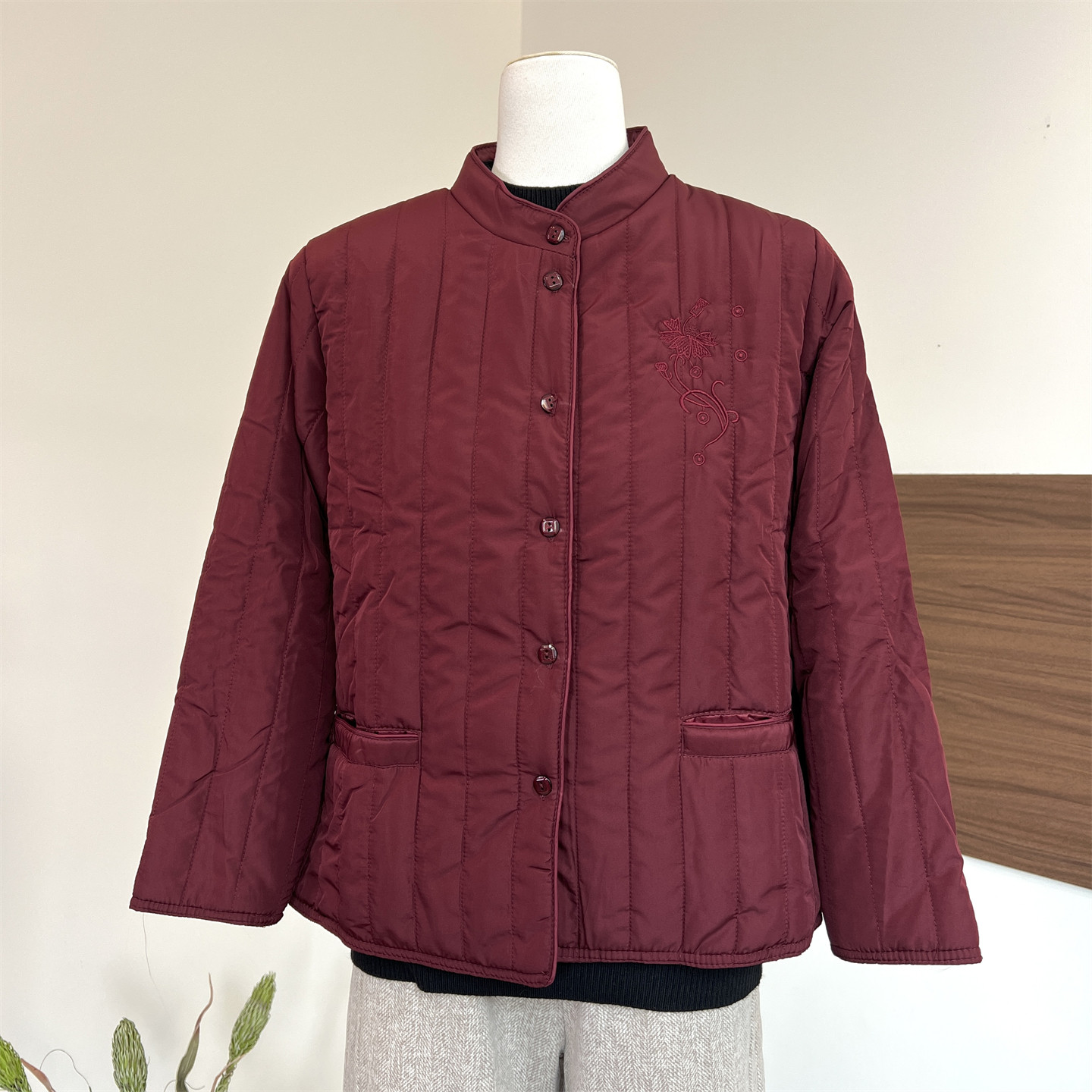 老太太轻薄棉服奶奶秋冬装外套