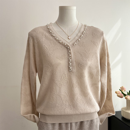 时尚妈妈春装V领薄款上衣中老年女装新款宽松钉珠洋气针织打底衫