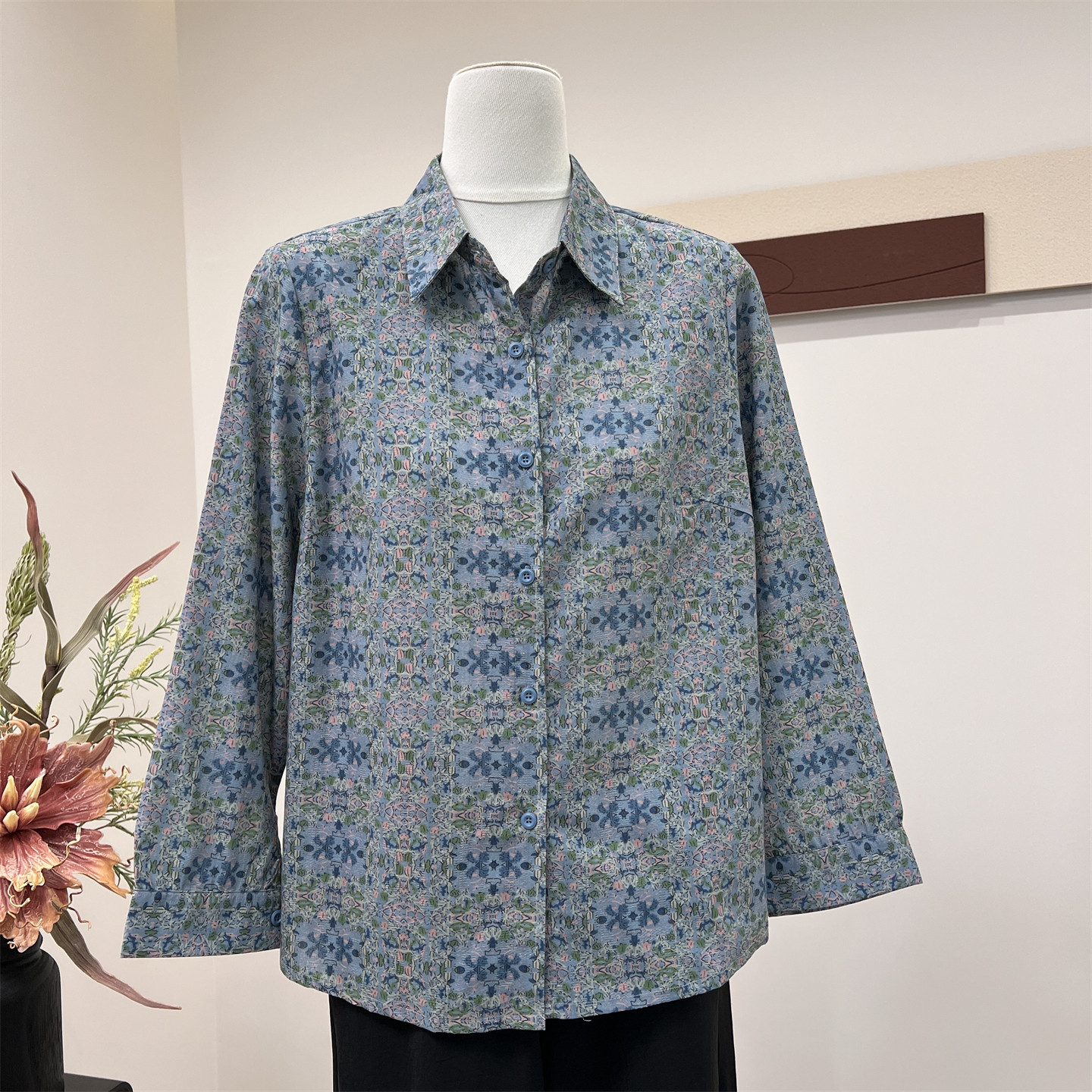 妈妈春夏装长袖碎花薄款衬衫中老年人女翻领上衣奶奶衬衣宽松上衣