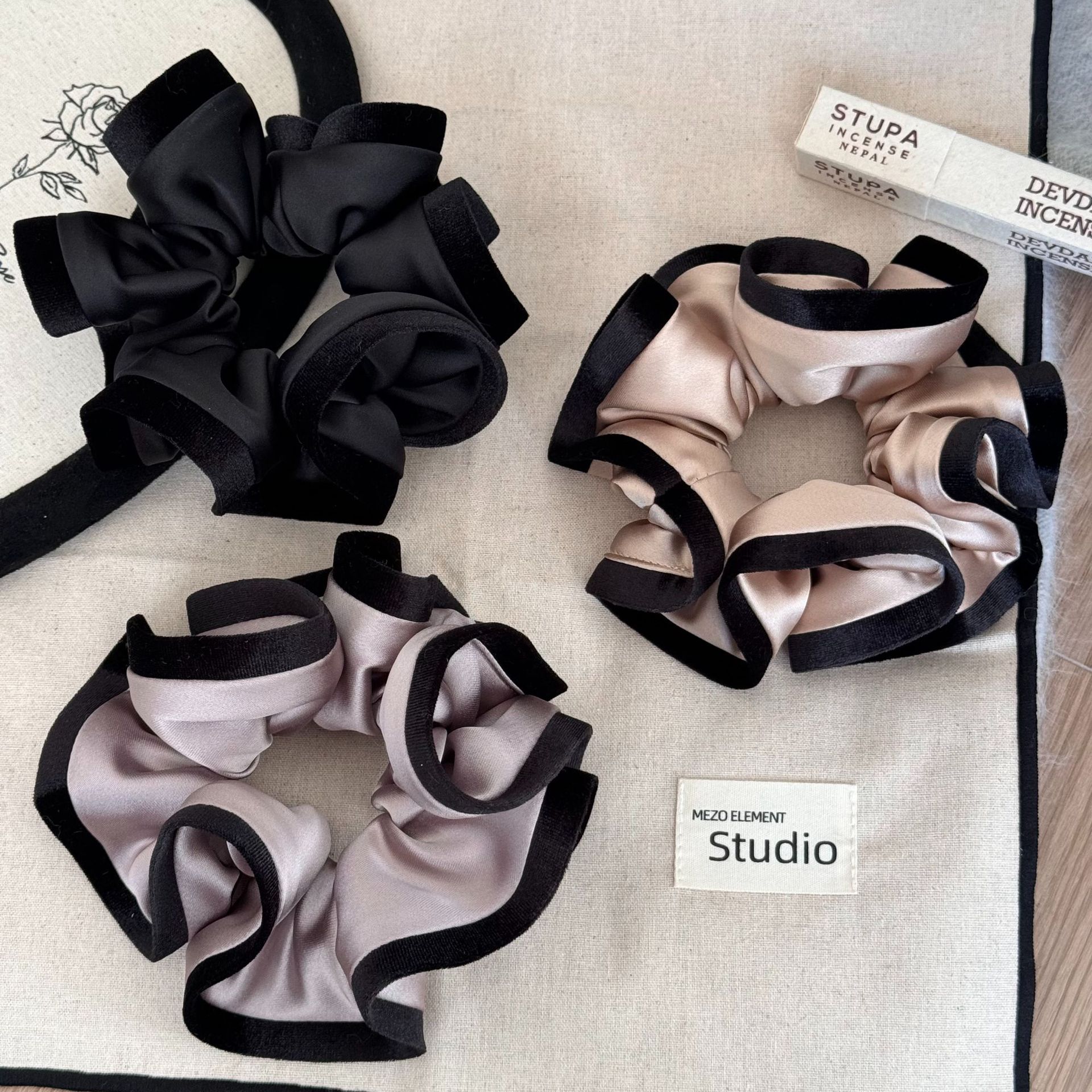 韩国东大门红色复古双层花苞大肠发圈气质时尚木耳边扎头发绳发饰