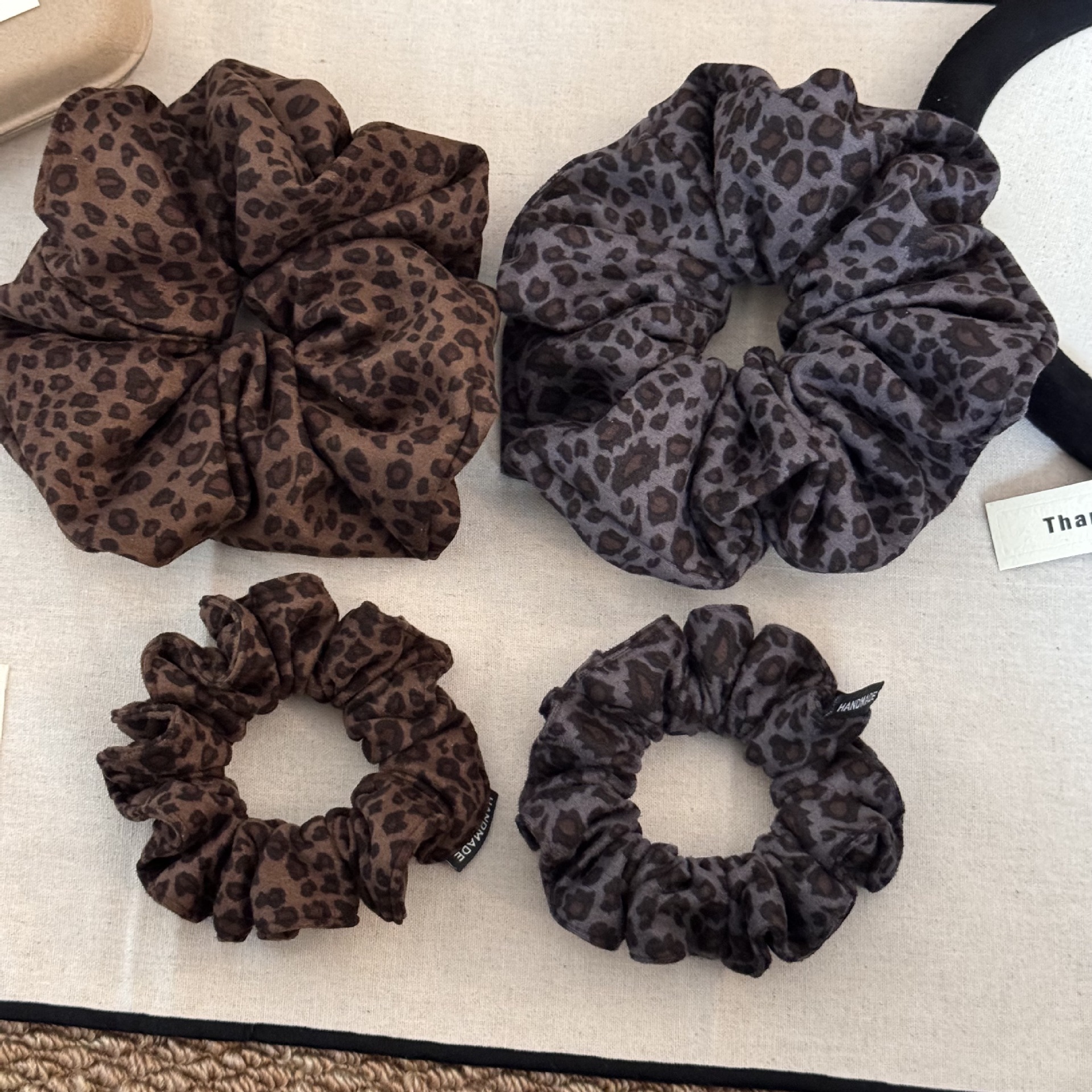 秋冬气质高级感豹纹小肠圈扎头发超大麂皮绒皮筋女弹力头绳不伤发