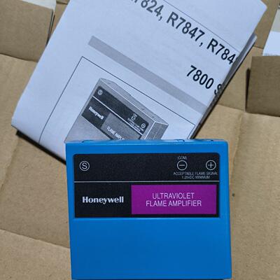R7849B1021 R7851C1008 R7861A1034 紫外线火焰放大器议价维修