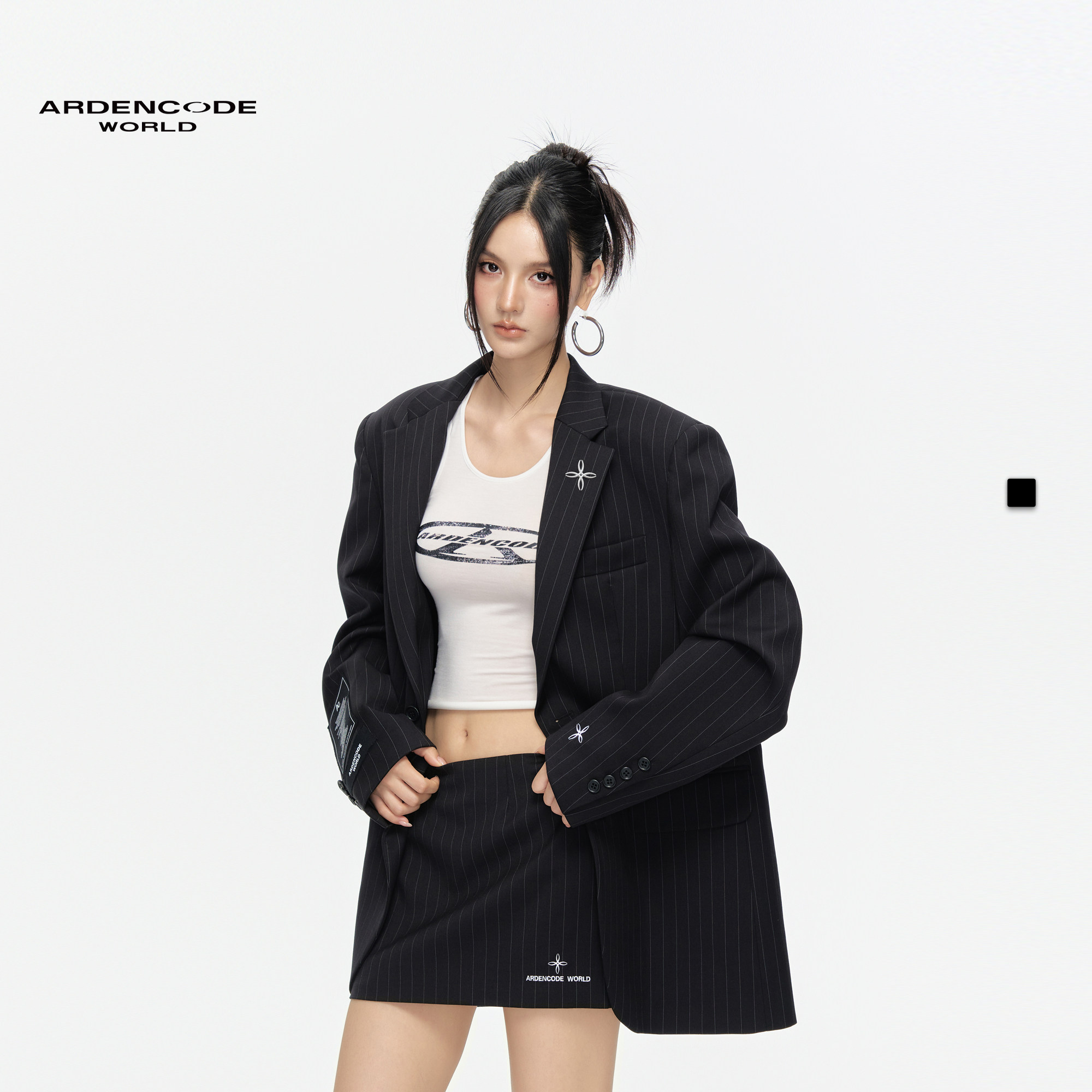 ARDENCODE女款刺绣紧身包臀270G混纺条纹西服面料低腰半身超短裙