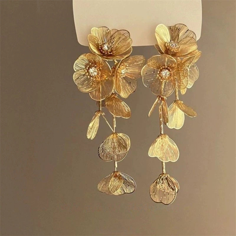 气质镶钻包出片耳环瀑布长款流苏耳环设计款瀑布鱼尾纹时尚花朵,饰品/流行首饰/时尚饰品新,耳环,淘宝优惠券,粉丝福利购,淘宝优惠卷