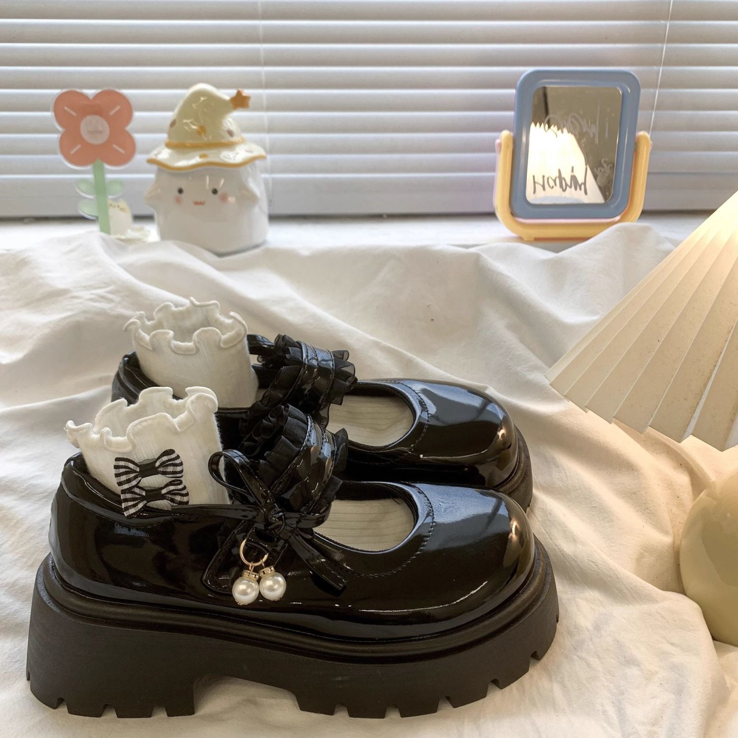 白色厚底松糕皮鞋女童2025春秋新款复古英伦风甜美配裙玛丽珍单鞋