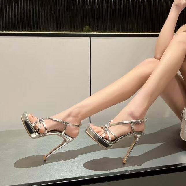 大码绝美性感露趾金色高跟鞋2025新款高级感细跟一字带防水台时装