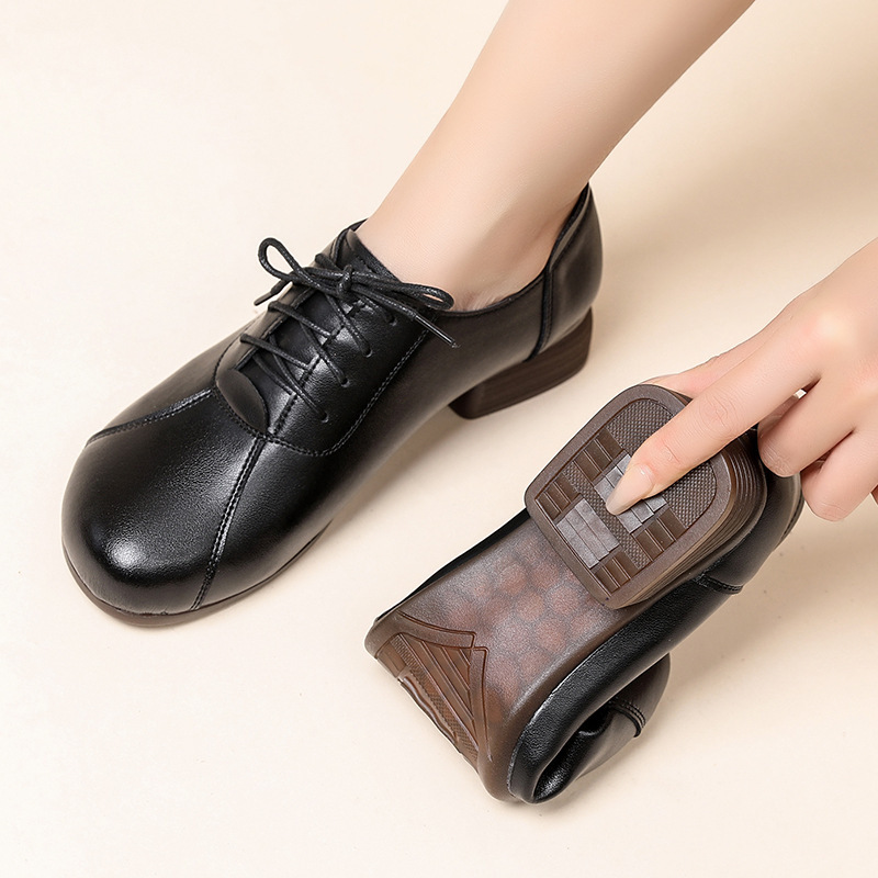 真皮单鞋女2025秋季新款舒适休闲软皮软底春秋女鞋大码妈妈小皮鞋