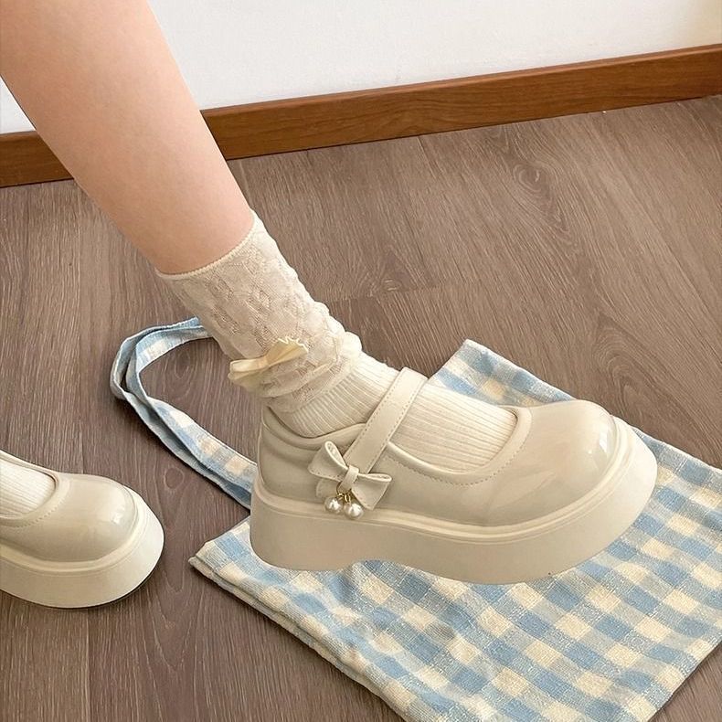 白色厚底漆皮玛丽珍小皮鞋女2025夏薄款复古学院风百搭单鞋配裙子