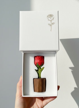 手工木质玫瑰永生花摆件