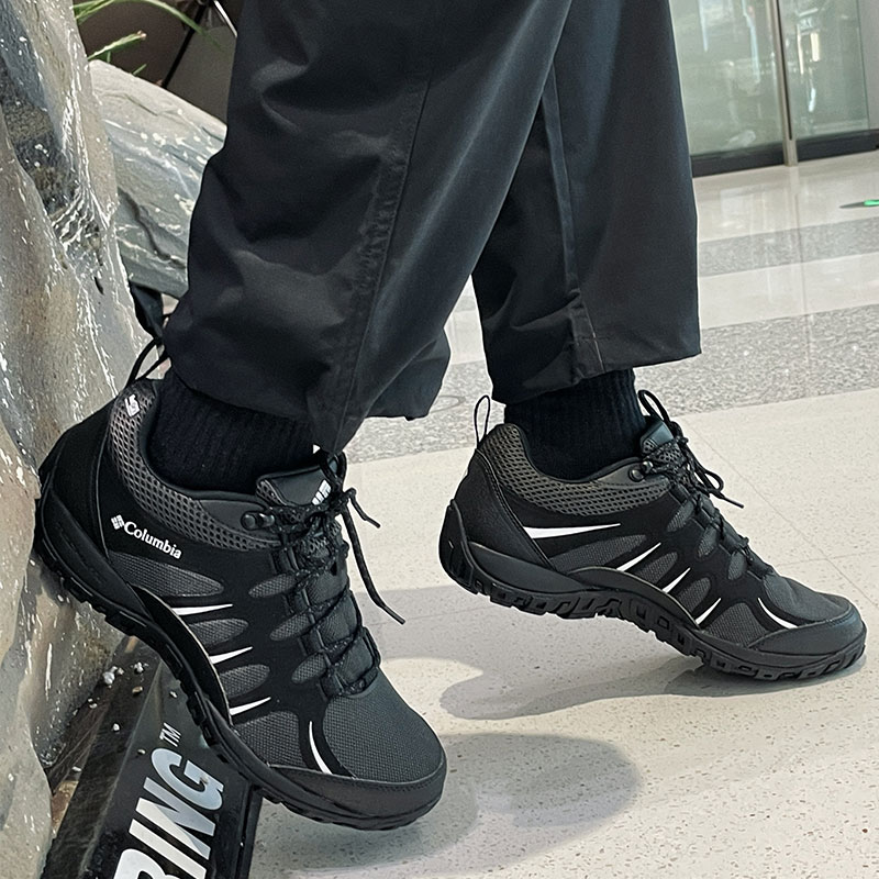哥伦比亚春夏户外防水登山鞋