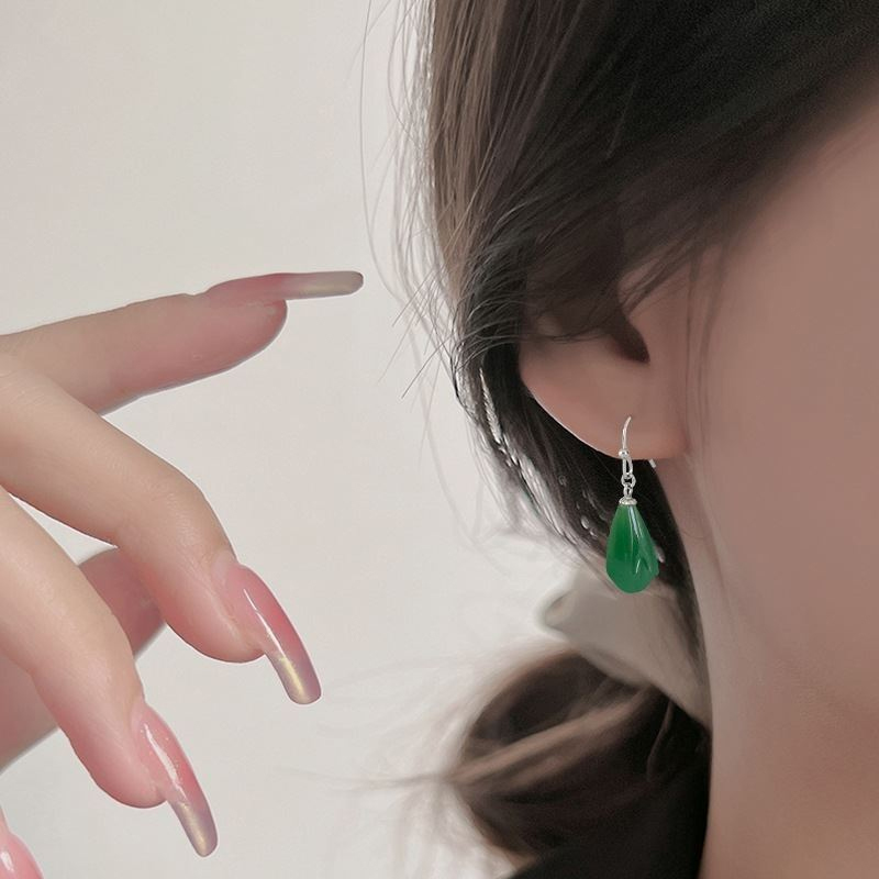 925银女简约轻奢祖母绿耳钉