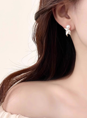 925纯银珍珠鱼尾耳钉女ins轻奢高级感独特耳环2025年新款爆款耳饰