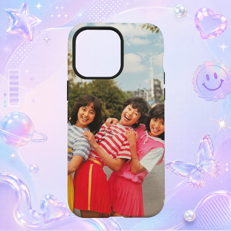 复古日本偶像真锅千惠美Chiemi Manabe红白条纹服三人合影适用于苹果三星华为小米手机壳防摔保护套镜头全包