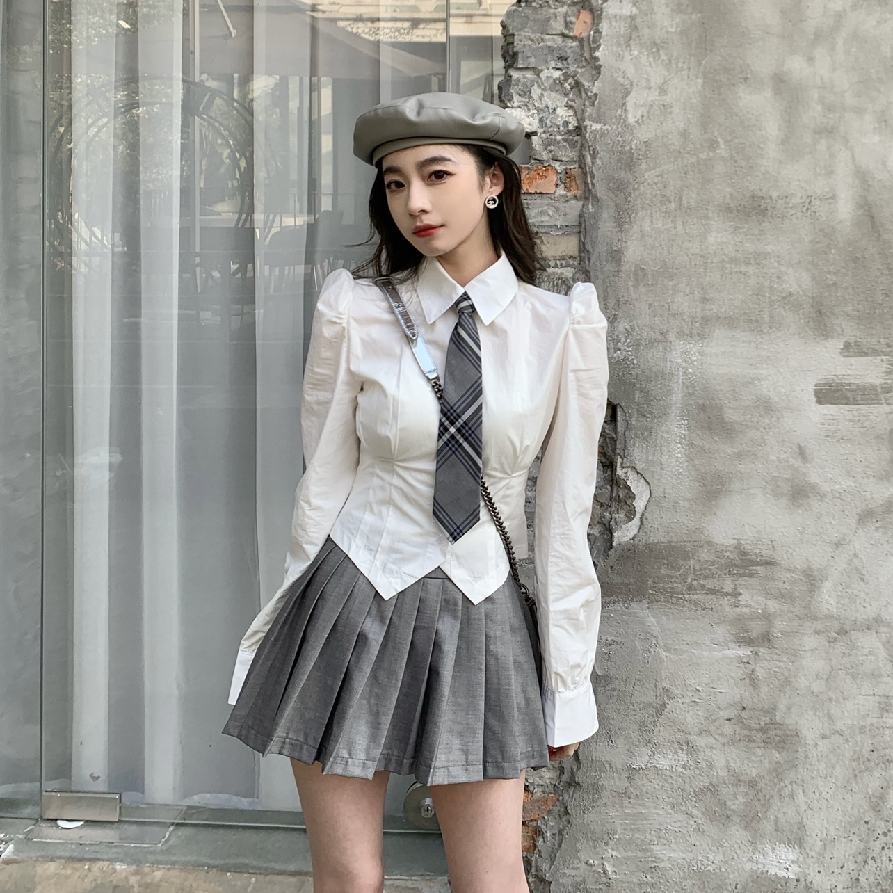 修身白色长袖衬衫女学院风韩版收腰显瘦百搭纯欲衬衣内搭jk上衣潮