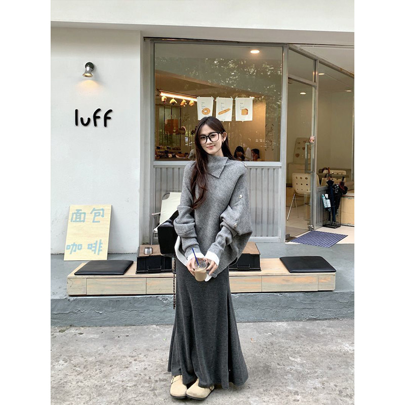 灰色刺绣不规则斗篷毛衣外套女秋季宽松高领针织衫慵懒中长款上衣