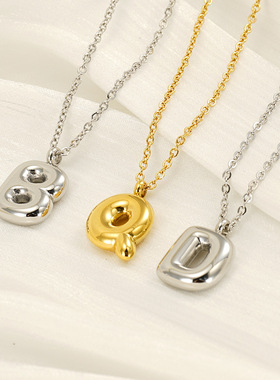 新款欧美ins风胖乎乎汽泡字母吊坠女不锈钢金色26英文字母项链女