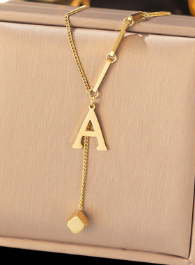 欧美小众跨境设计感方块字母项链创意气质轻奢吊坠女士毛衣链