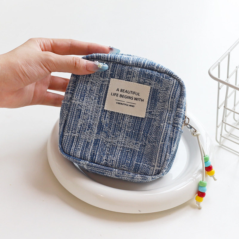 蓝色牛仔布姨妈巾收纳包女简约便携式随身卫生巾包学生小型月事包