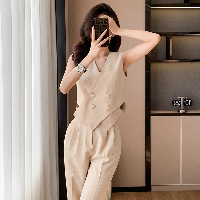 短款马甲套装女夏季新款感炸街无袖西装外套气质坎肩马夹背心