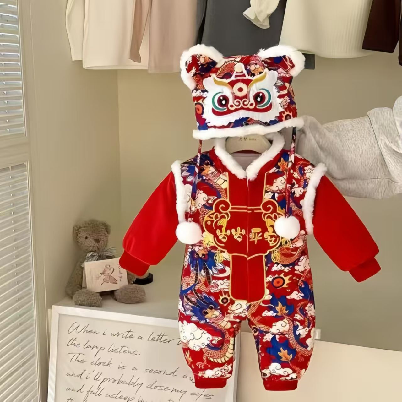 婴儿过年喜庆衣服冬季男女宝宝连体衣红色棉服百天周岁礼服{吉}