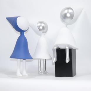 简约现代纪念碑谷树脂卡通人物摆件样板间售楼处家居玄关软装饰品