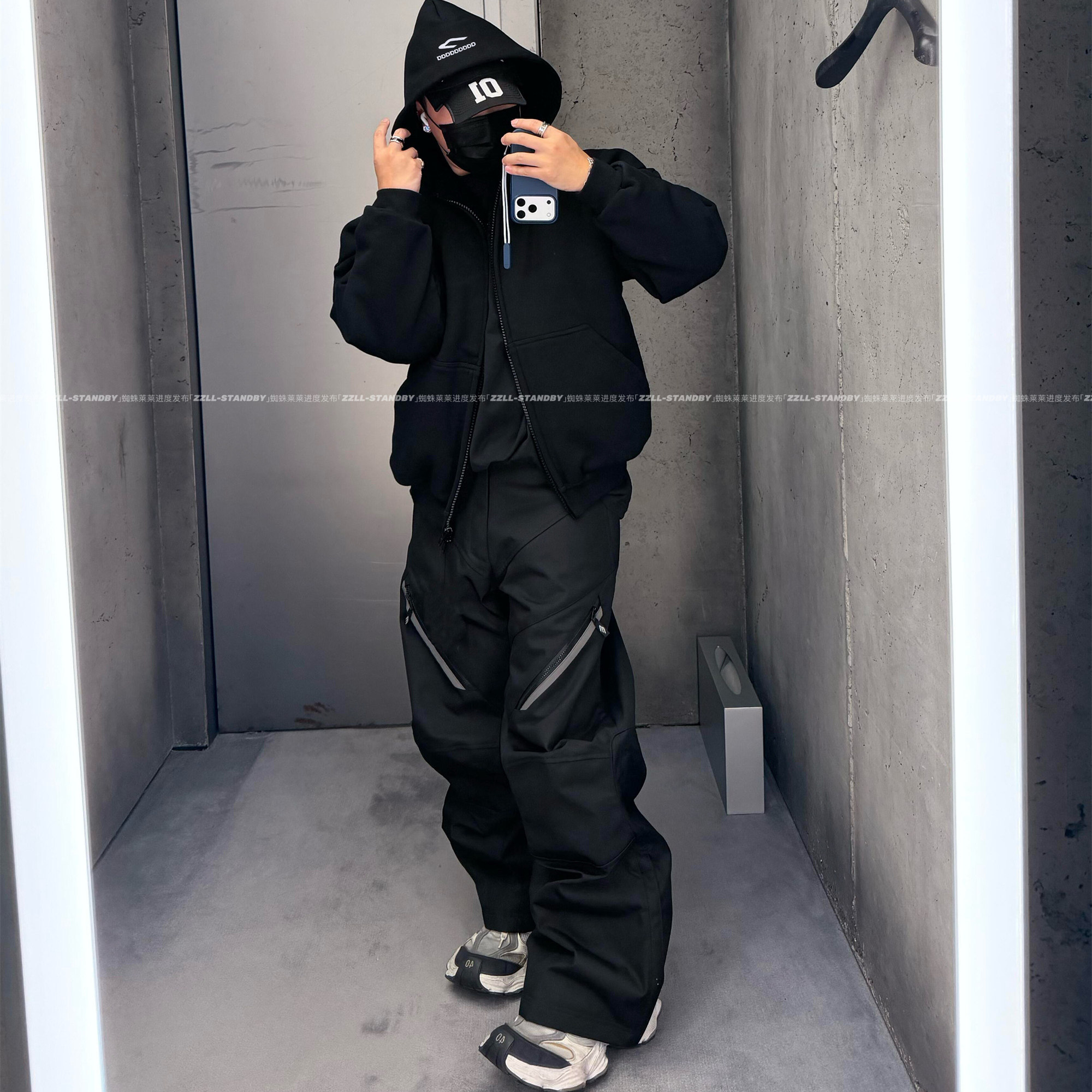 「SKI滑雪新季」 VANA ILUSION 3B字母拉链卫衣连帽衫内里羊羔毛