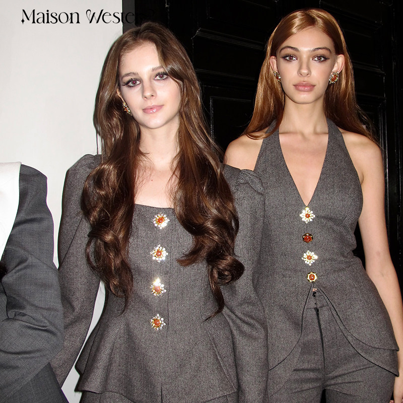 Maison Wester秋季流行波嬉风灰色人字呢泡泡袖小上衣A字短裤套装