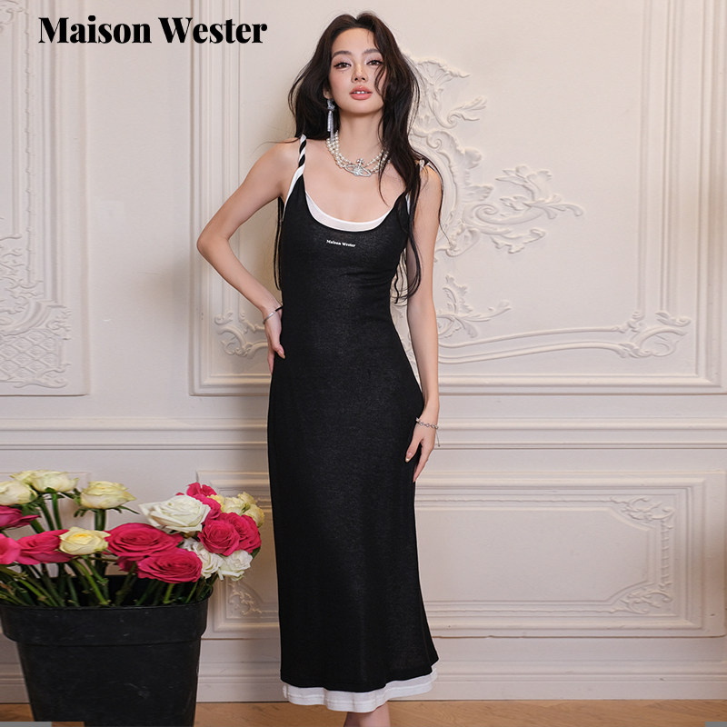Maison Wester2025夏季新款感收腰黑拼白肩部扭麻花吊带裙,女装/女士精品,连衣裙,淘宝优惠券,粉丝福利购,淘宝优惠卷