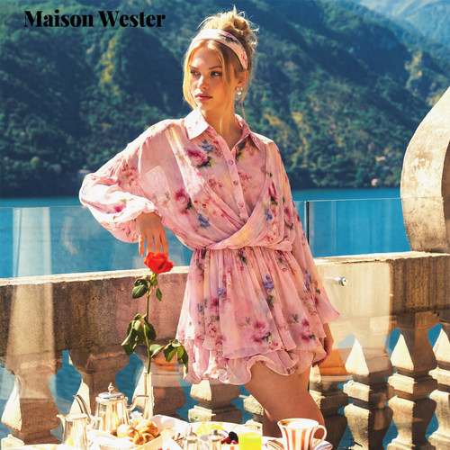 Maison Wester2026年夏新品粉调玫瑰印花收腰衬衫不规则短裙套装