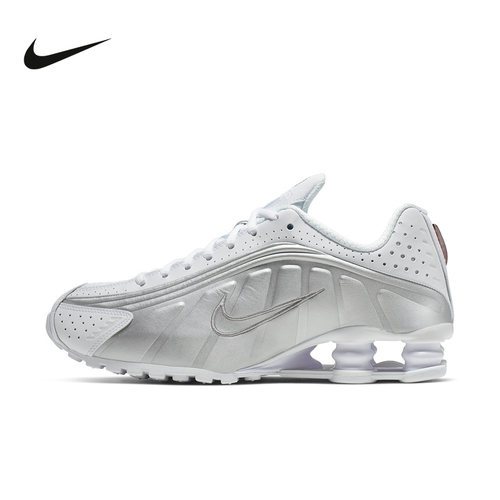 NIKE耐克女鞋SHOX R4运动鞋科技感回弹气柱缓震跑步鞋AR3565-101