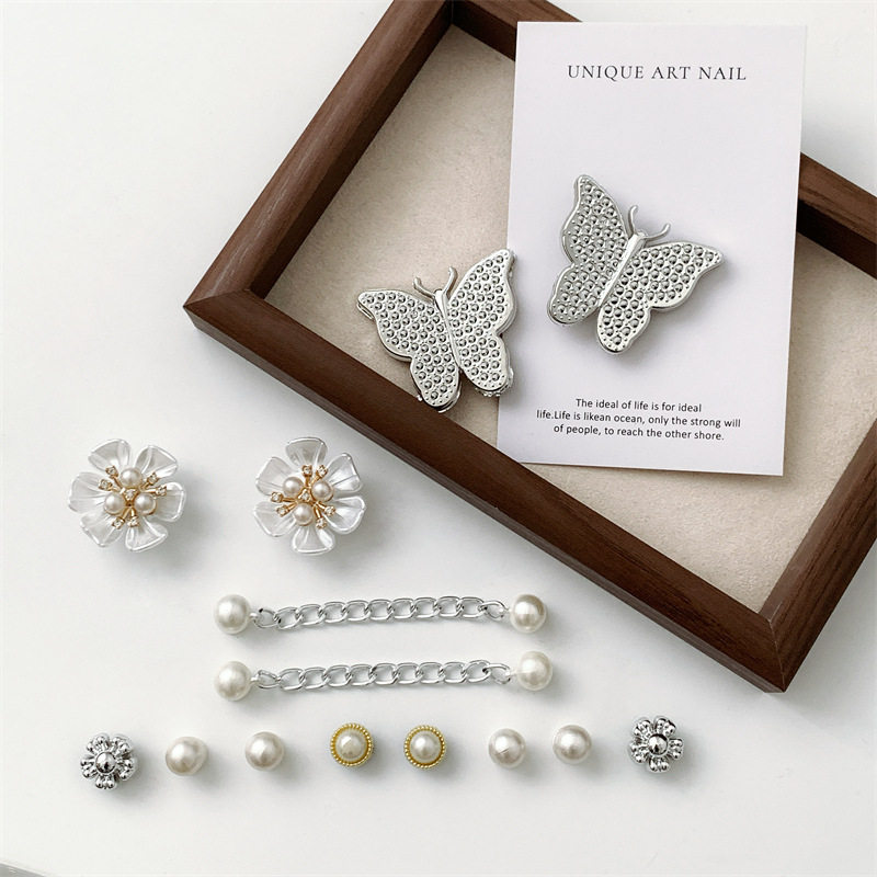 洞洞鞋配饰DIY蝴蝶水钻链条洞洞鞋配件鞋面装饰鞋扣卡扣cross鞋花,服饰配件/皮带/帽子/围巾,鞋扣,淘宝优惠券,粉丝福利购,淘宝优惠卷