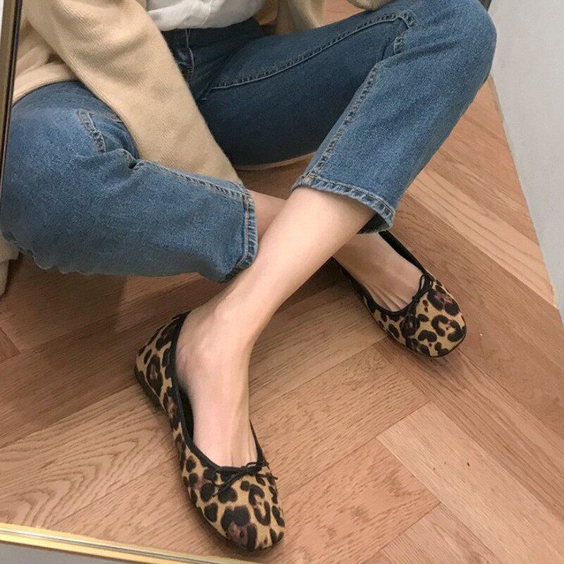 女士2025豹纹芭蕾舞浅口单鞋平底鞋子开车软底休闲玛丽珍瓢鞋女