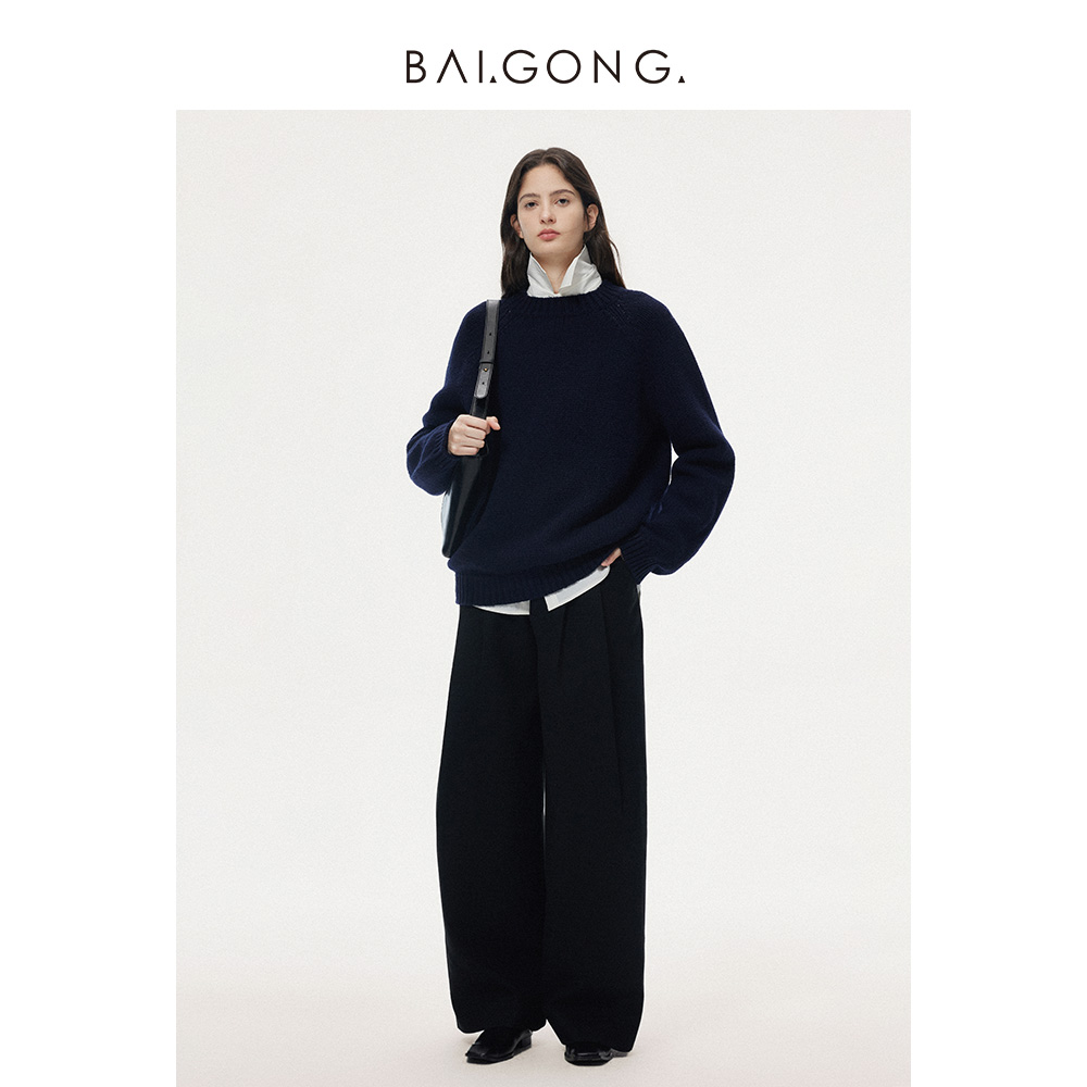 白弓圆领通勤宽松绵羊毛毛衣