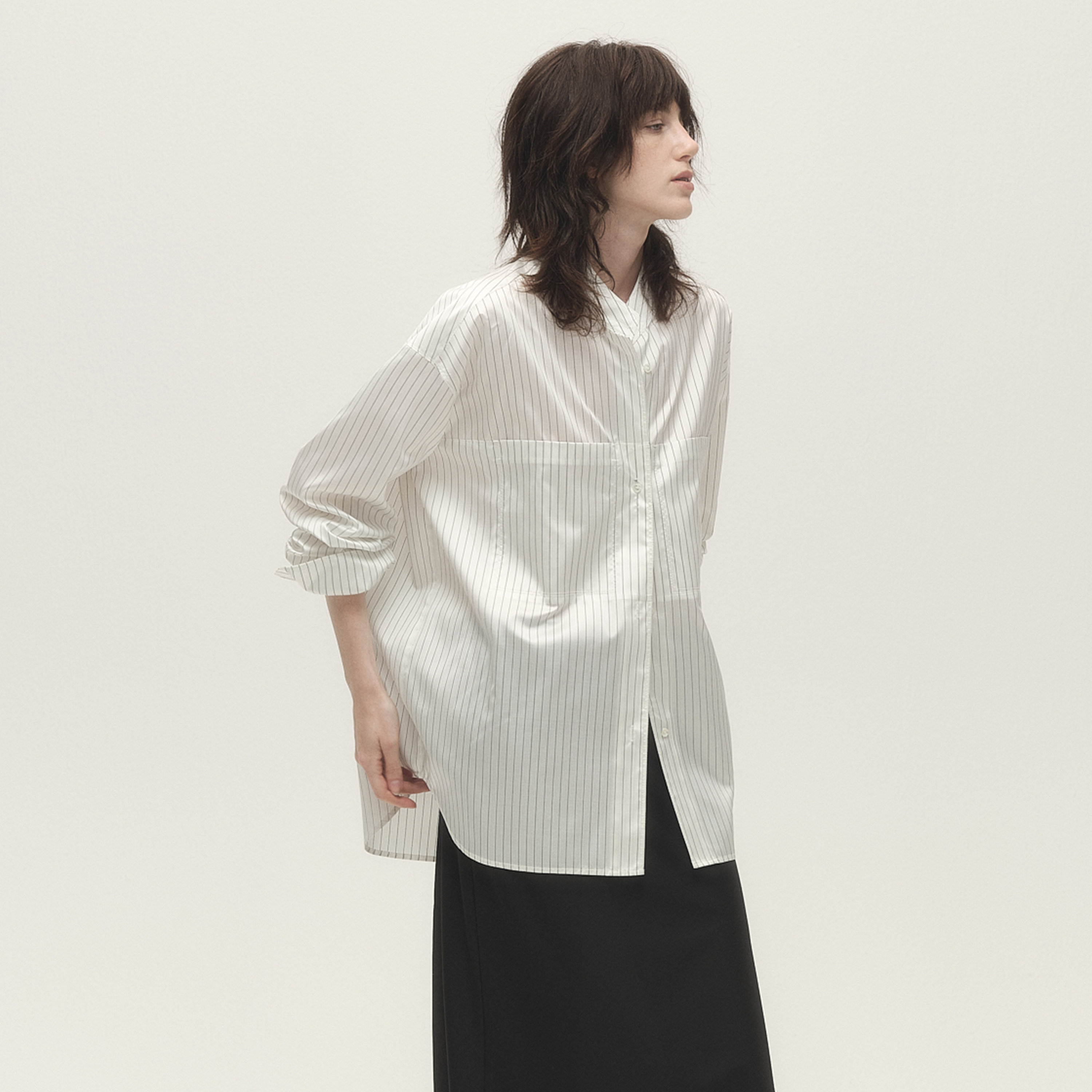 白弓“真丝系列”廓形宽松男友风条纹长袖衬衫女2025秋新款55583