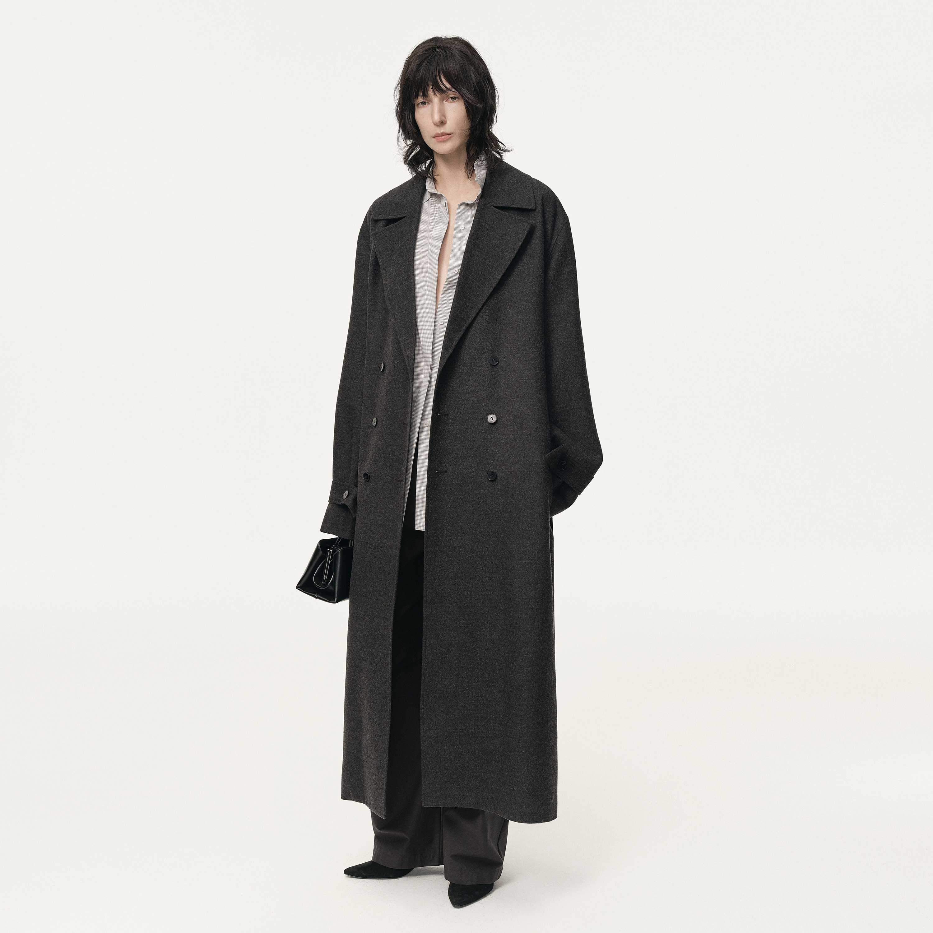 白弓row风设计感極简定纺绵羊毛长款毛呢大衣外套女冬季新款56667