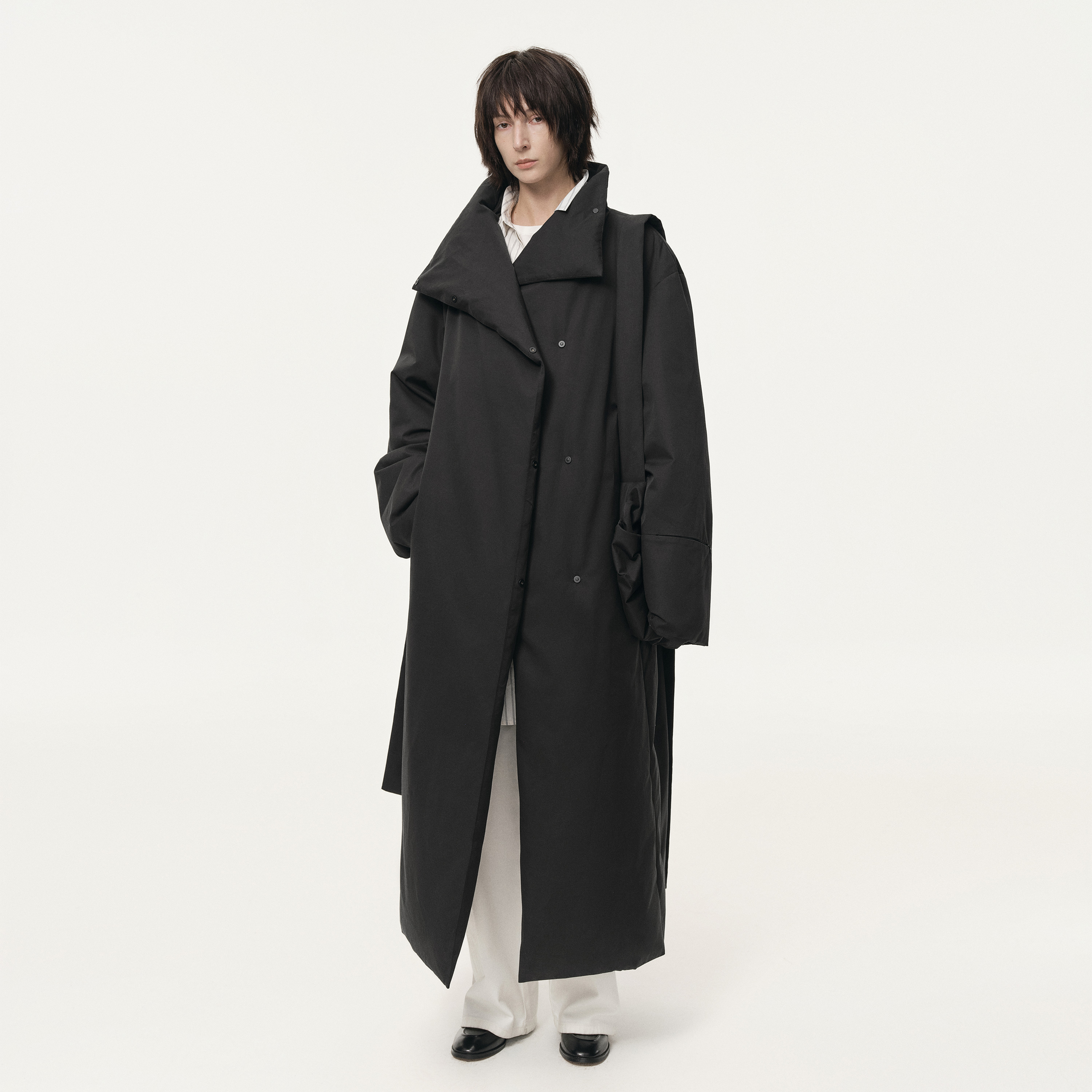 白弓2025冬季新款極简设计90白鹅绒长款羽绒服外套女宽松57519