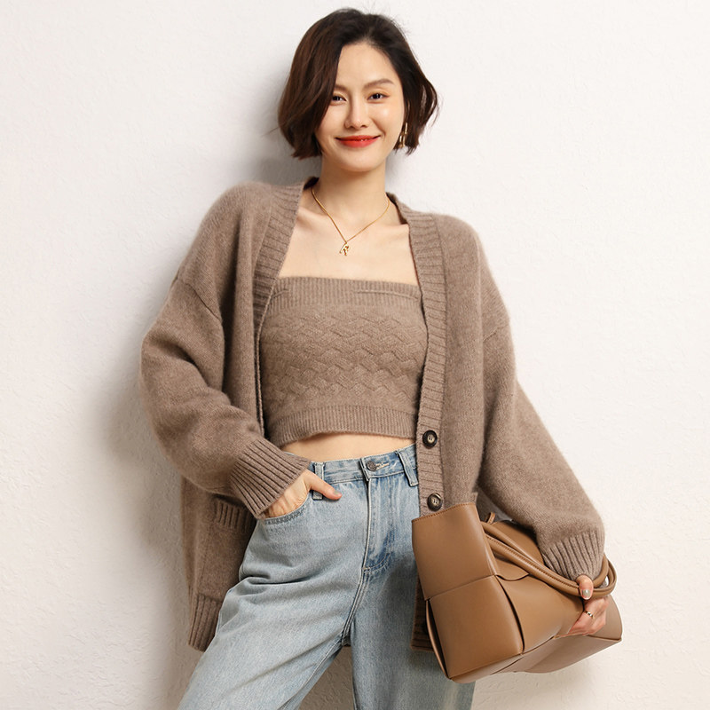 2023秋冬新款圆领100%羊绒衫女士加厚开衫重工艺毛衣外搭羊毛外套使用感如何?