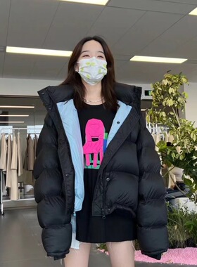 黑色羽绒服女冬季2025新款时尚洋气高级感超好看短款小个子面包服