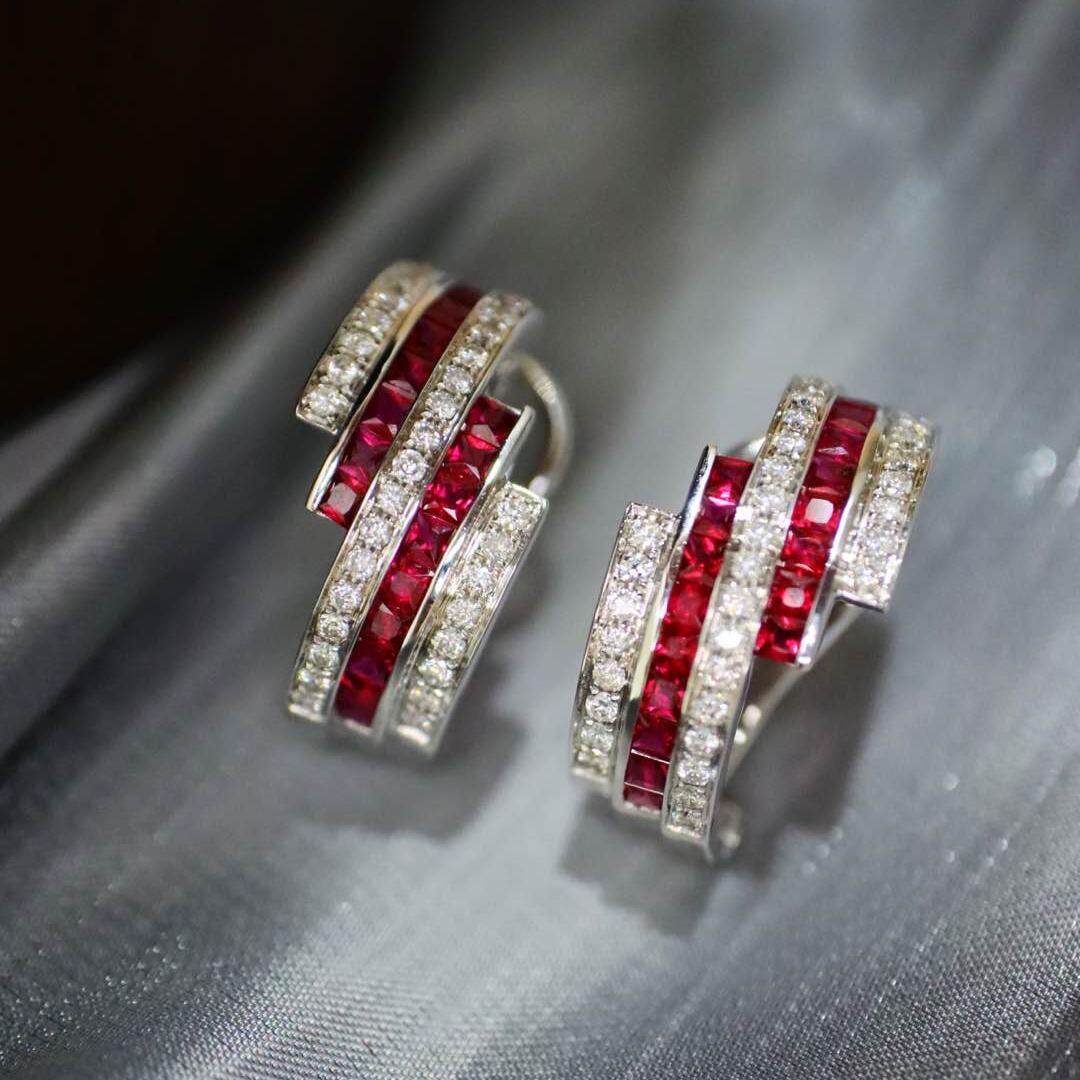 18K金天然钻石镶嵌戒指