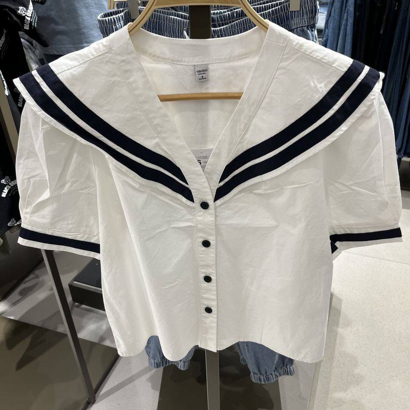 以纯正品夏款女装梭织宽松翻领泡泡短袖全开襟上衣r132210015