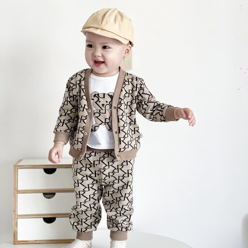 英国DHWA男宝宝婴儿衣服春秋装新款洋气分体高端品牌婴儿衣服套装