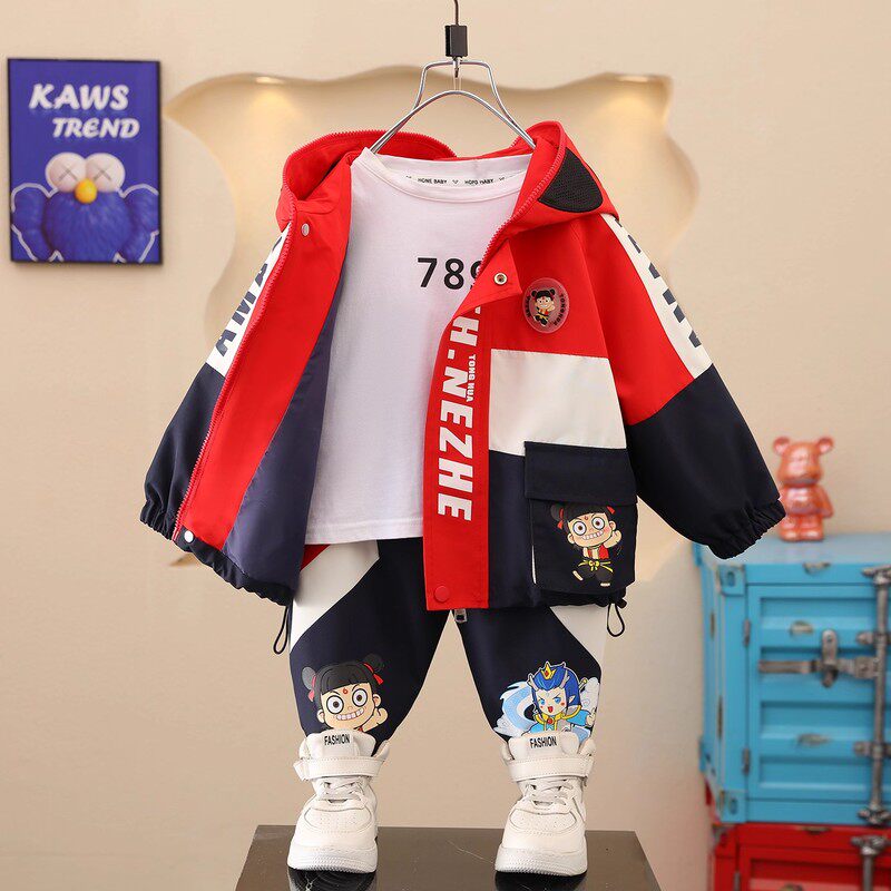 英国DGKP哪吒男童秋装套装2025新款儿童时髦痞帅运动冲锋衣两件套