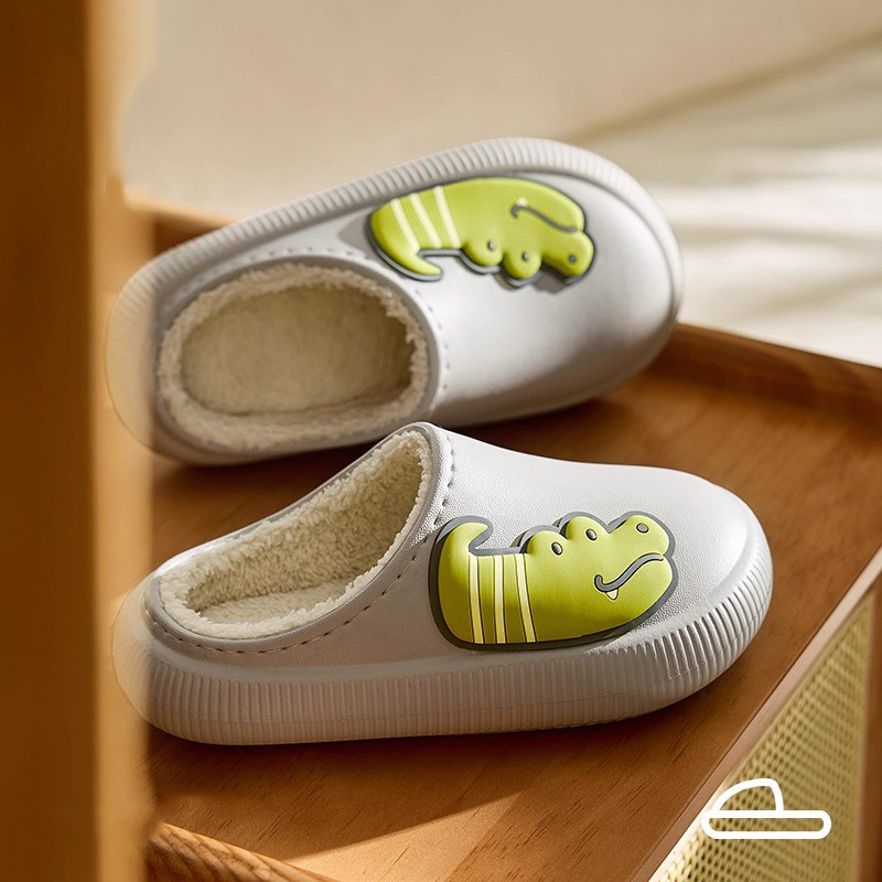 英国DHWA儿童拖鞋秋冬季新款卡通外出保暖毛毛家居室内防水棉拖鞋
