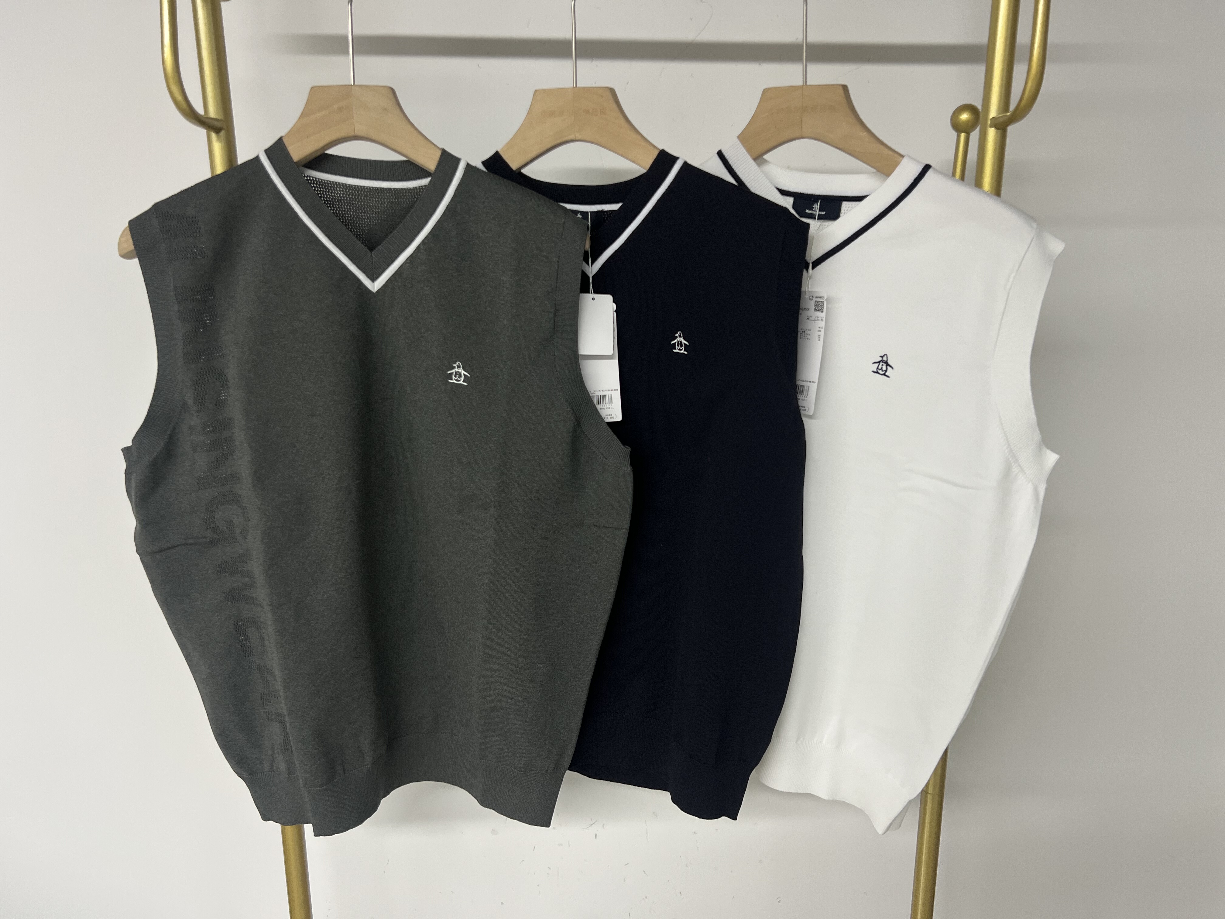 22121 新款男士25春夏款高尔夫服装V领针织马甲背心柔百搭