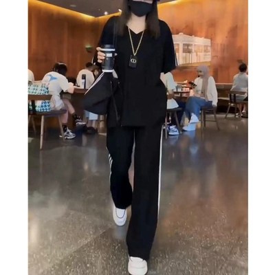 法国cherrykoko夏季新款休闲套装女洋气三道杠宽松显瘦减龄