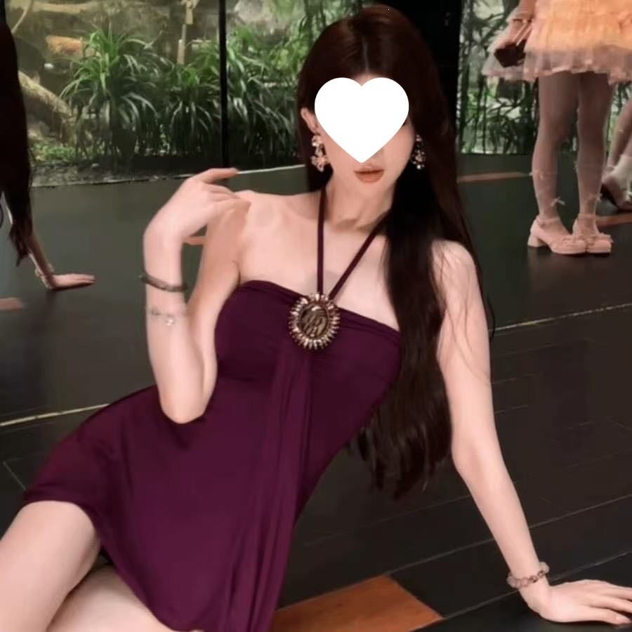 纯欲挂脖吊带背心女夏季黑色无袖抹胸内搭名媛风辣妹性感紧身上衣