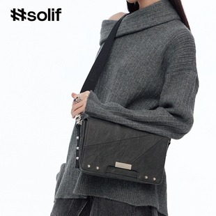 solif新品冷川时尚休闲单肩斜挎包户外通勤百搭男女简约邮差包包