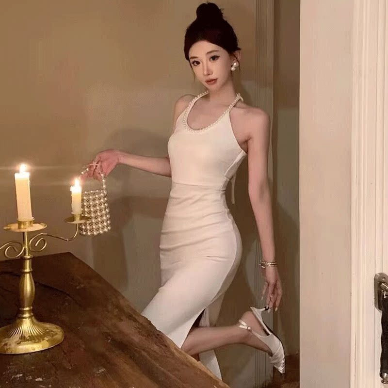 名媛御姐风挂脖连衣裙别